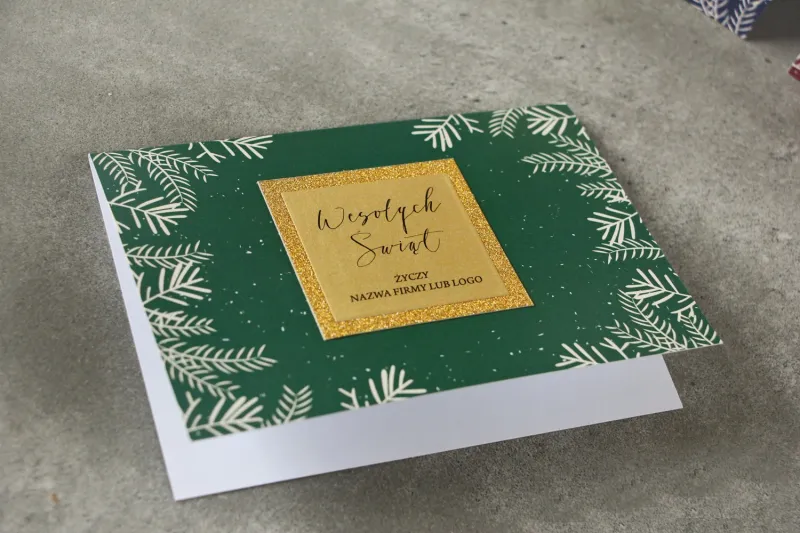 Zielona Kartka Świąteczna z Kremowymi Gałązkami | Bożonarodzeniowe dla Firm z Logo | DT1 Zielona Kartka Świąteczna z Kremowymi Gałązkami | Bożonarodzeniowe dla Firm z Logo | DT1