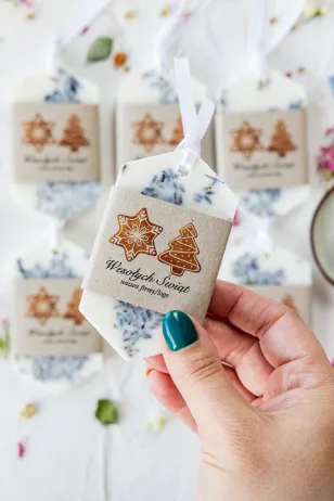 Zapachowa zawieszka sojowa jako upominek dla Twoich Klientów.