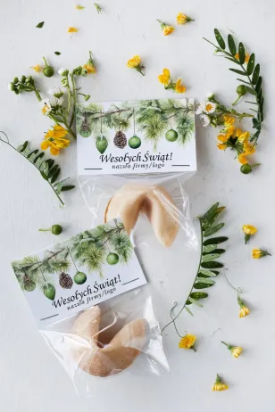 Personalizowane upominki firmowe - ciasteczko z wróżbą z grafiką zielonych bombek na gałązce - Kolekcja CZW9