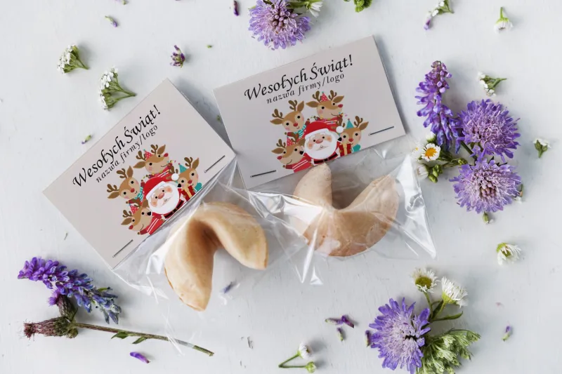 Personalizowane upominki firmowe - ciasteczko z wróżbą z grafiką Mikołaja i reniferów - Kolekcja CZW13 Personalizowane upominki firmowe - ciasteczko z wróżbą z grafiką Mikołaja i reniferów - Kolekcja CZW13