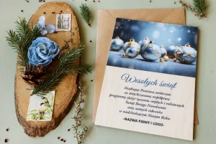 Niebieskie Bombki na Drewnianej Kartce | Kartki Bożonarodzeniowe Personalizowane dla Firm | DR35