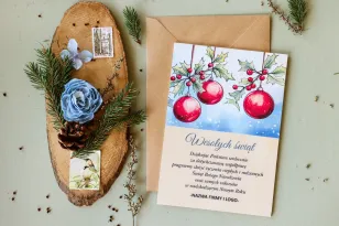 Drewniane Kartki z Czerwonymi Bombkami na Gałązkach | Kartki Bożonarodzeniowe dla Firm z Logo | Kolekcja DR41 Drewniane Kartki z Czerwonymi Bombkami na Gałązkach | Kartki Bożonarodzeniowe dla Firm z Logo | Kolekcja DR41