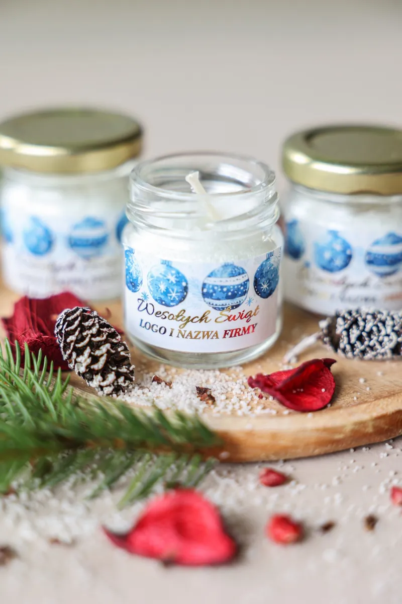 Eleganckie świece z niebieskimi bombkami | Firmowe upominki świąteczne z logo | SG2 Eleganckie świece z niebieskimi bombkami | Firmowe upominki świąteczne z logo | SG2