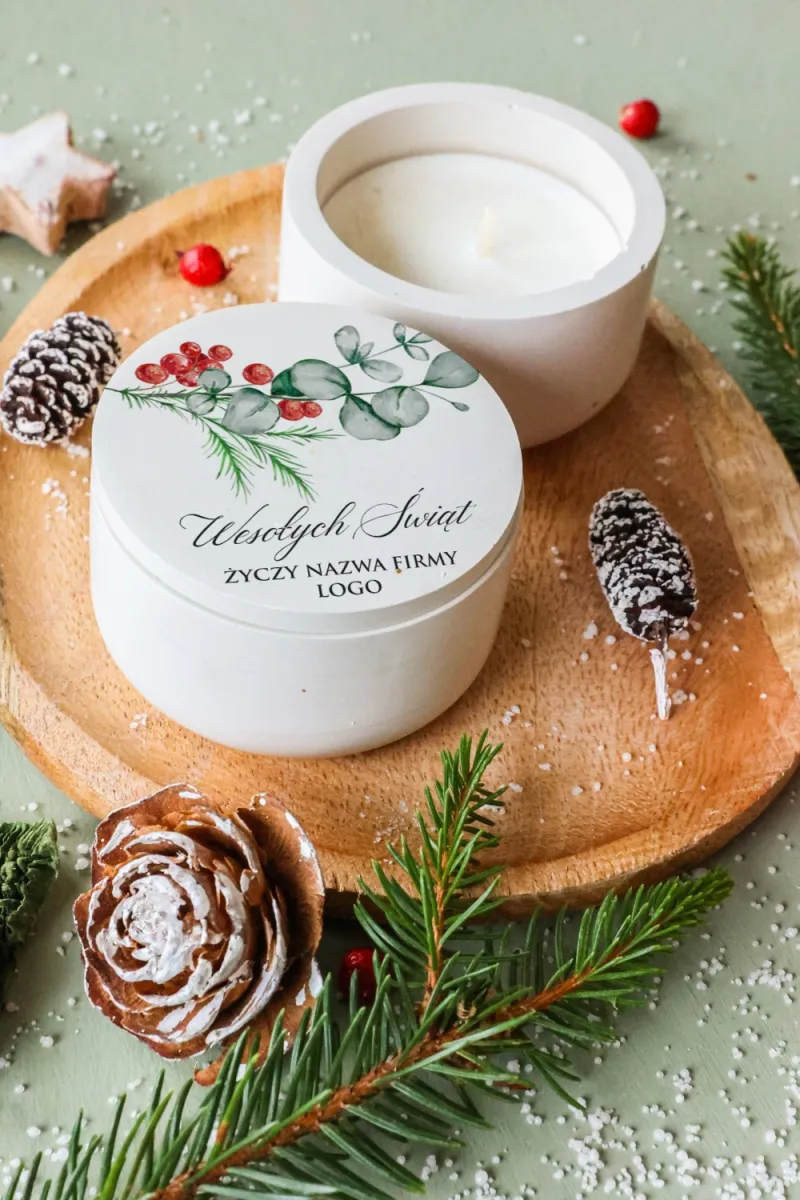 Ekologiczna świeca sojowa z minimalistycznym motywem roślinnym, idealna na firmowe prezenty Ekologiczna świeca sojowa z minimalistycznym motywem roślinnym, idealna na firmowe prezenty