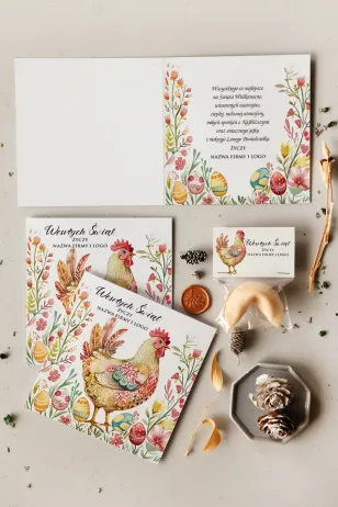 Firmowa kartka wielkanocna z kolorową ilustracją kury i pastelowych pisanek