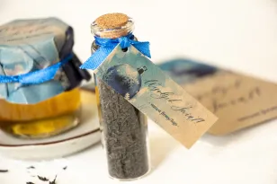 Buteleczki z herbatą jako firmowy upominek. Model H10